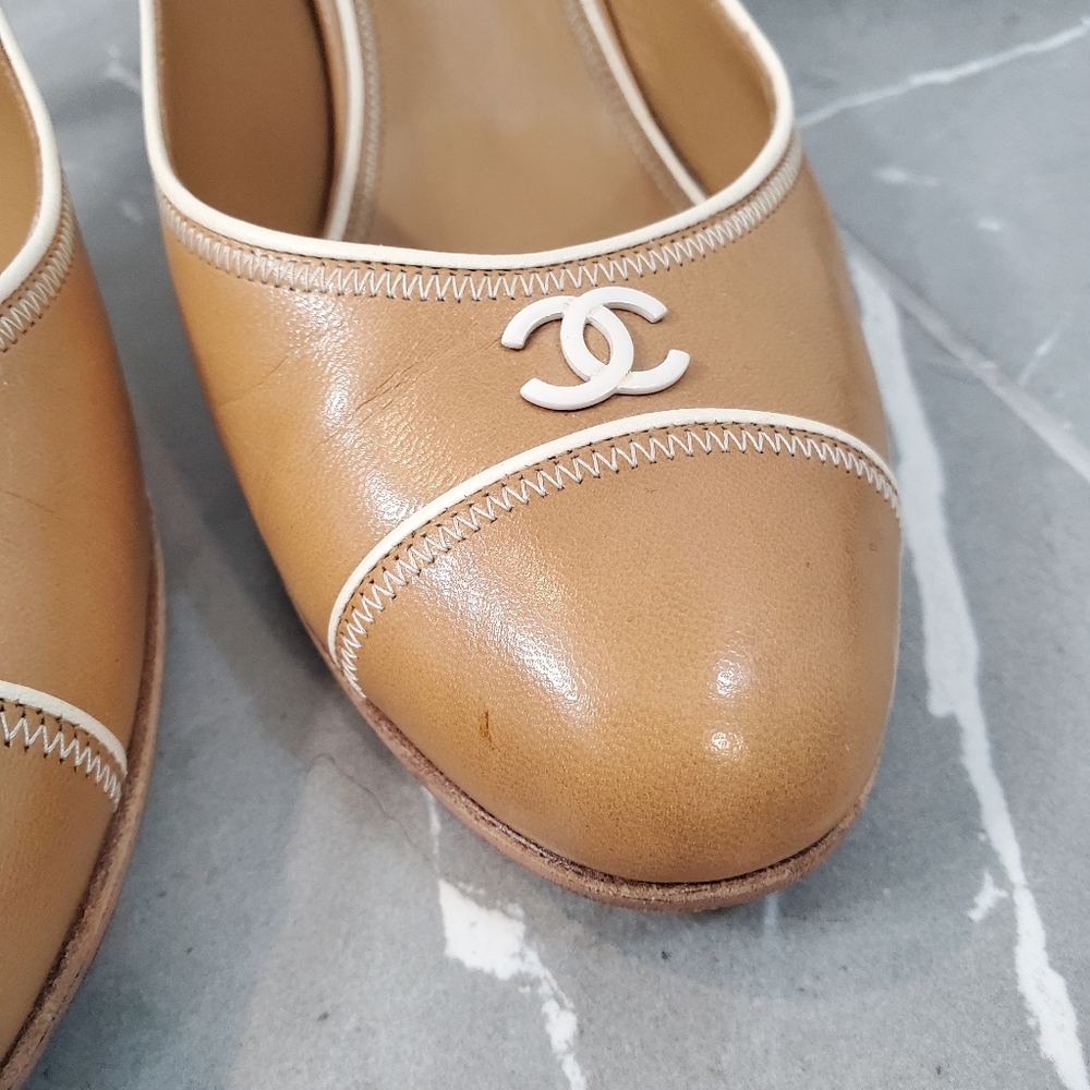 CHANEL CAMEL PUMPS CC DETAIL - Picture 11 of 14